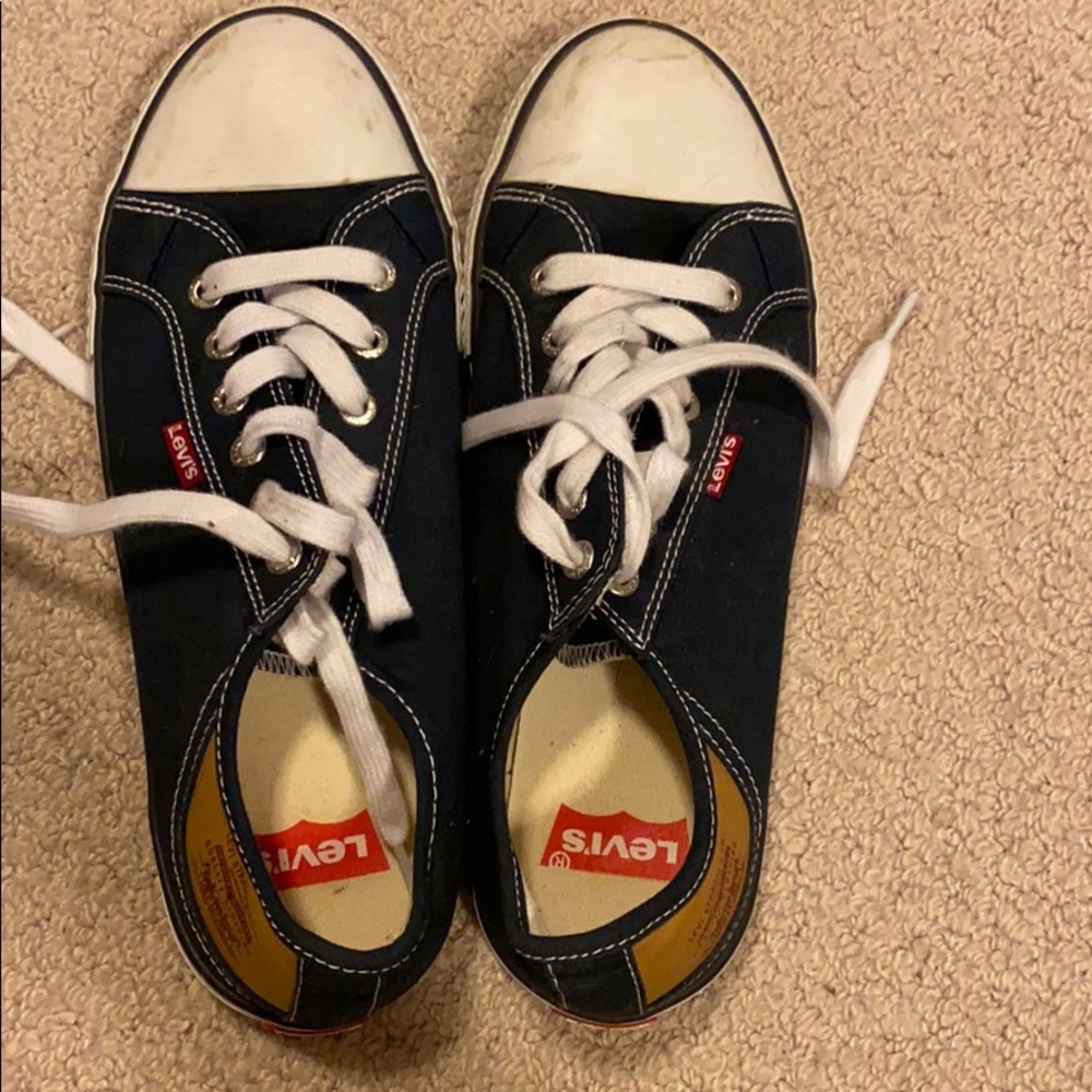 Levi’s shoes